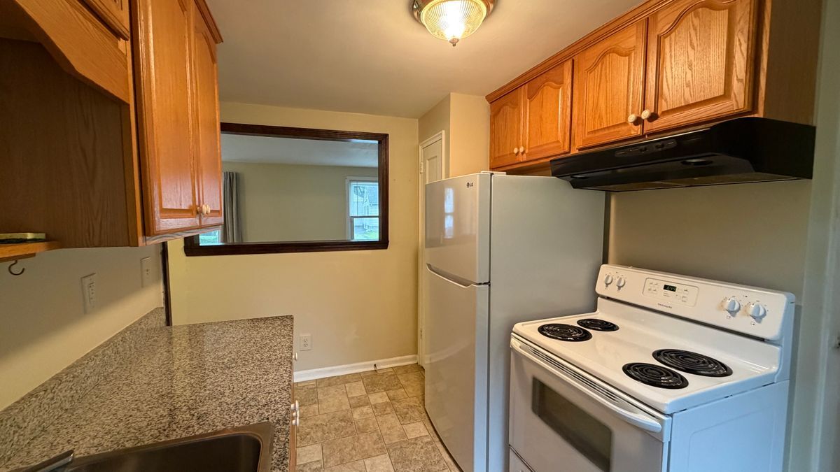 Photo - 227 Spencer St