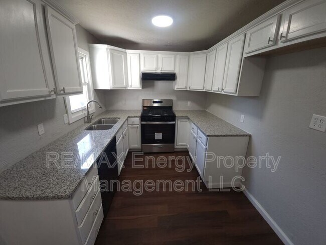 Photo - 113 E Northrup Dr