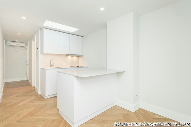 Photo - 461 Massachusetts Ave Unidad 14