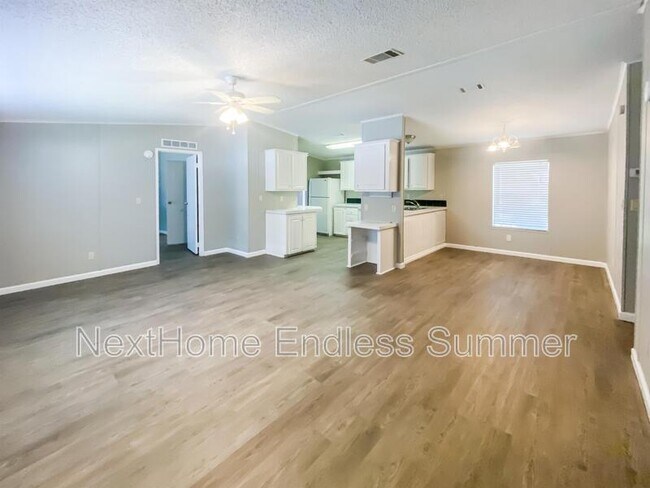 Photo - 608 Bee Bee Dr