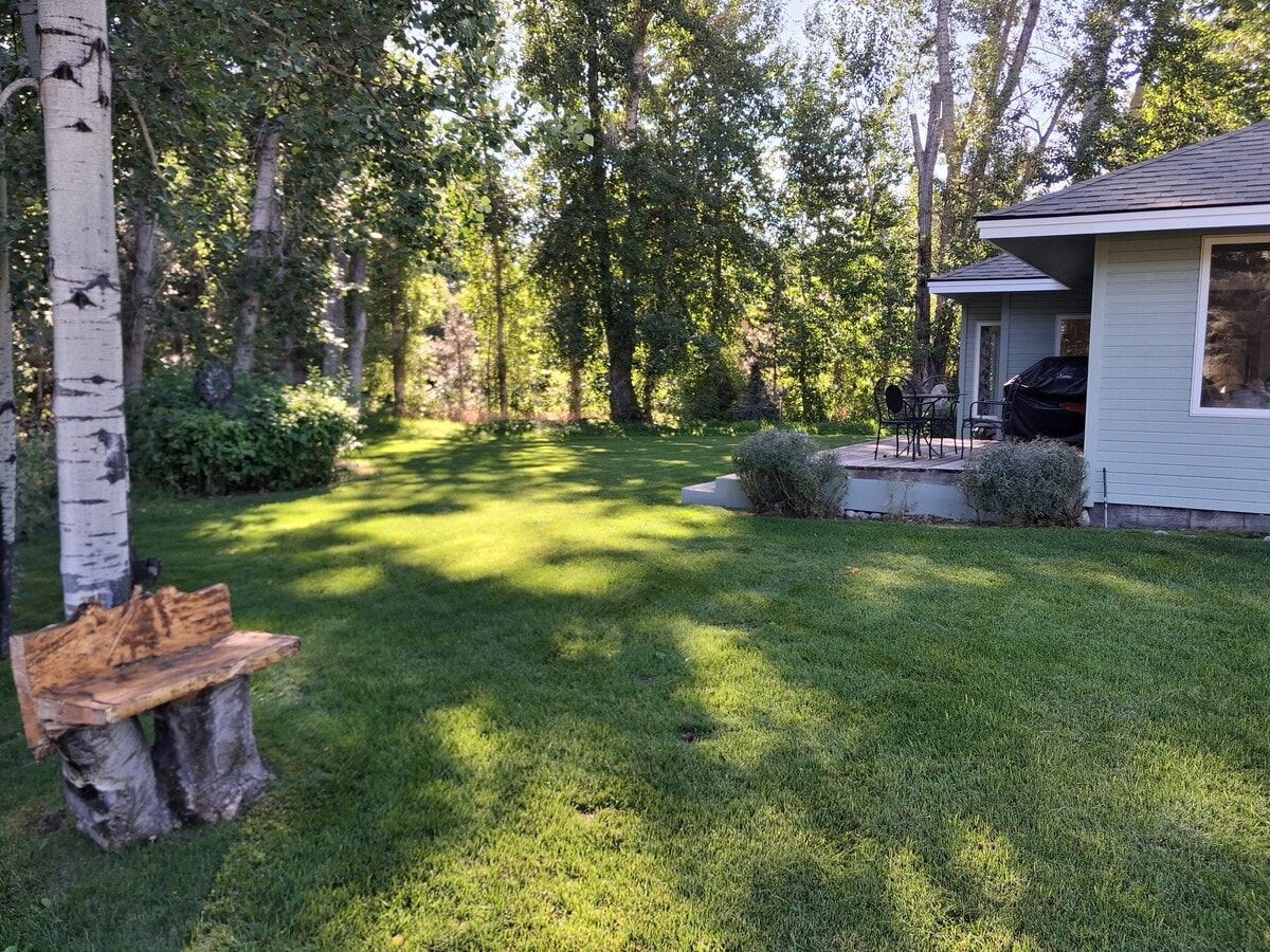 Photo - 105 Willow Rd
