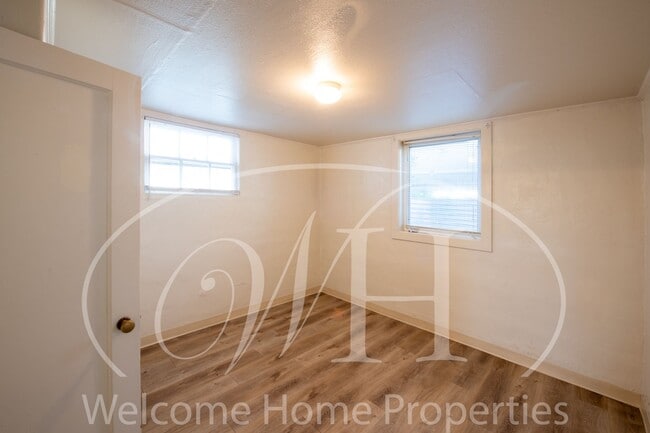 228 SE 6th St Unit 228 SE 6th B