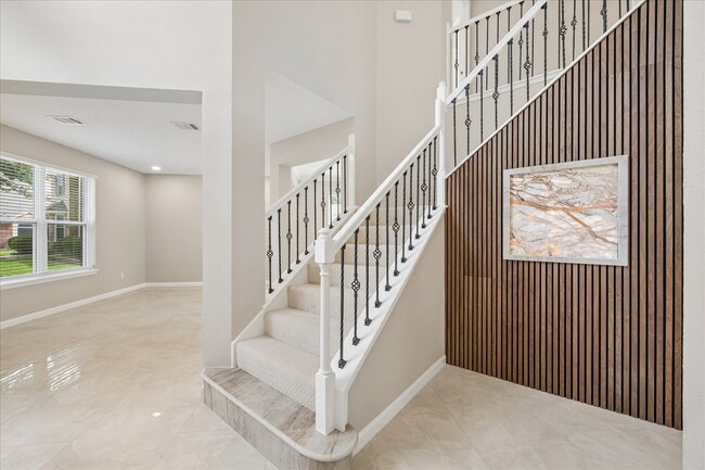 Photo - 1306 Hunter Wood Dr