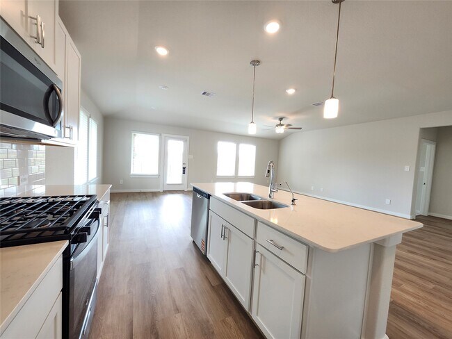 Photo - 2506 Good Morrow Dr