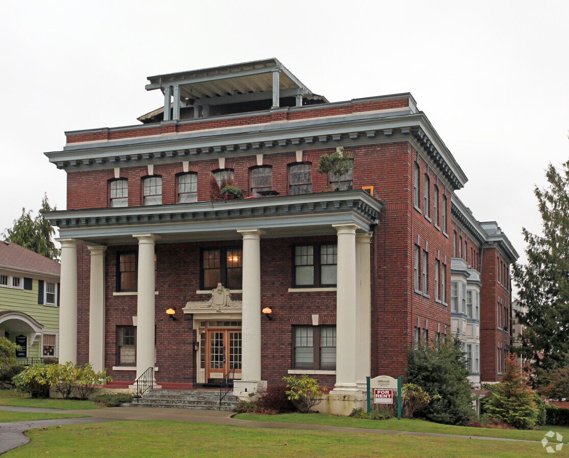 Photo - Hillcrest Apartments