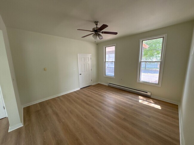 Photo - 1011 19th St Unit Apt 1
