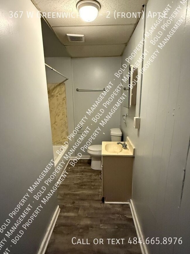 Photo - 367 W Greenwich St Unit 2 (front) Apt.E