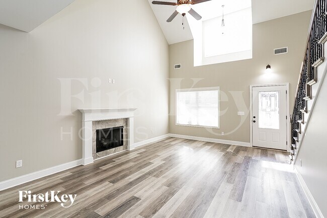 Photo - 2002 Azalea Ct