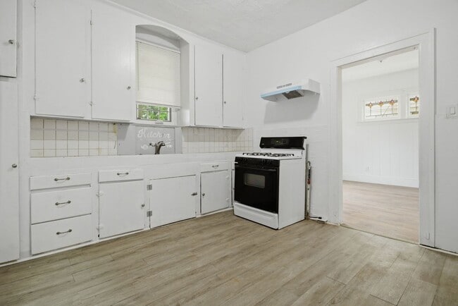 Photo - $1200/month bungalow