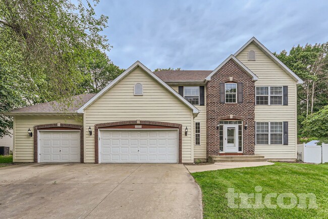 Photo - 15012 Viewcrest Ln