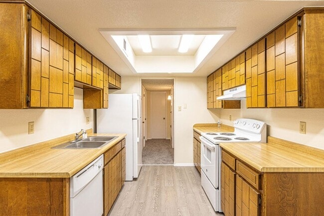 Photo - Cozy Townhome off Lee Trevino!
