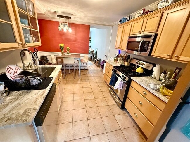 Photo - 415 W Fourth St Unit 1