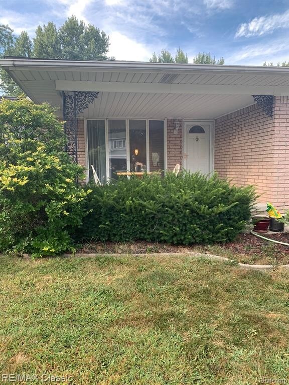 Photo - 43056 Devon Ln