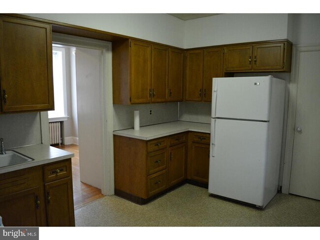 Photo - 7905 Ardleigh St