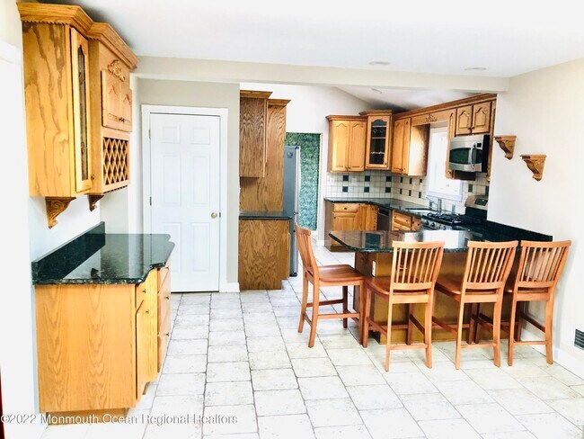 Photo - 34 Hendrickson Pl