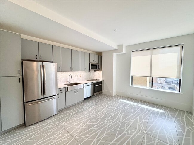 Photo - 2201 Market St Unit 607