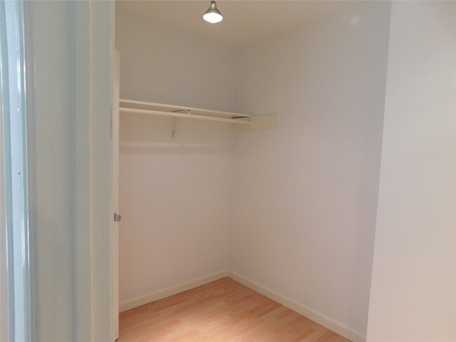 Photo - 9200 W Bellfort Ave Unidad 48