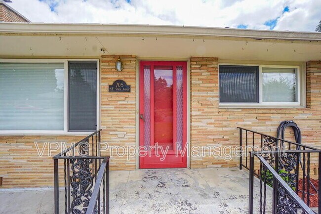 Photo - 705 NE 94th Ave