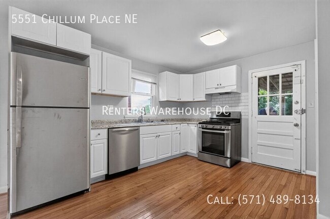 Photo - 5551 Chillum Pl NE
