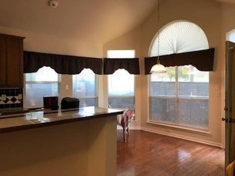 Photo - 5701 Christy Ln