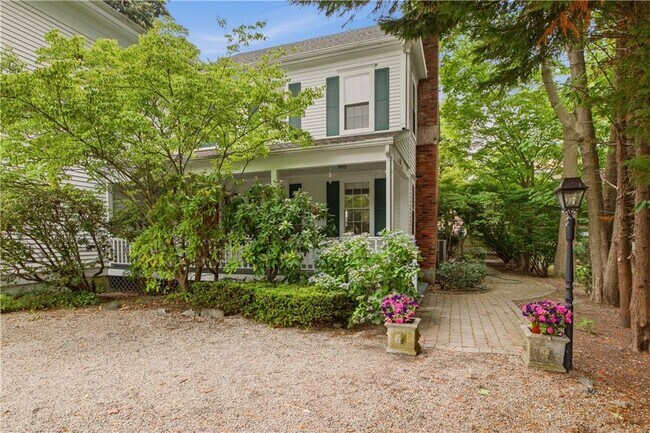 Photo - 7 Clay St