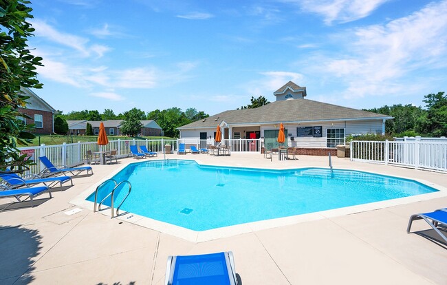 Photo - Willow Creek Apartments