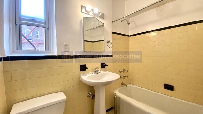 Photo - 2712 Decatur Ave Unit F3