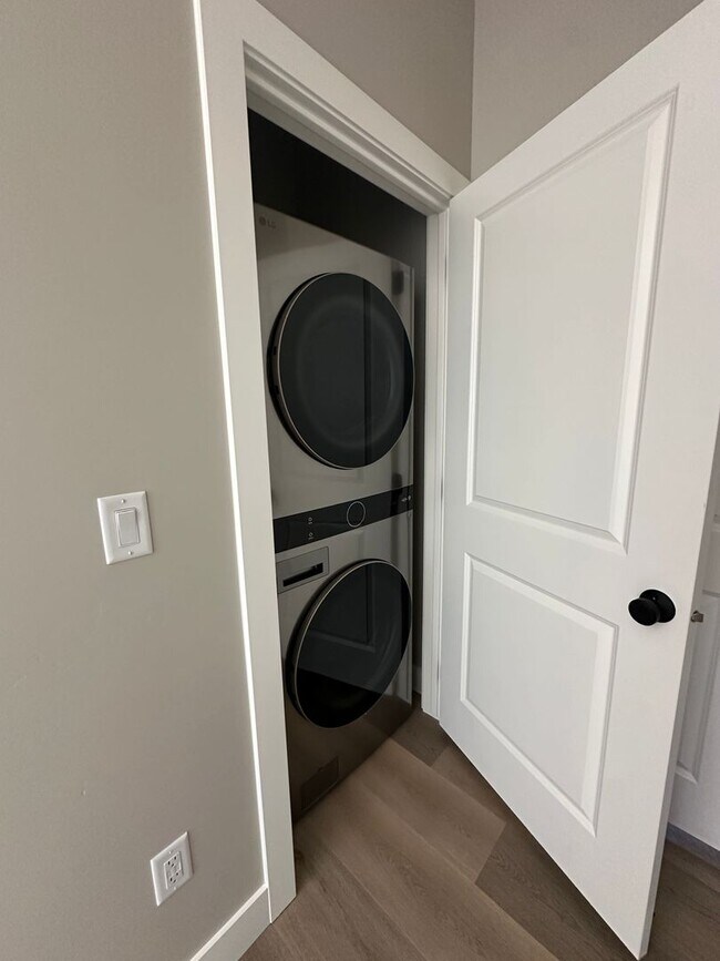 Photo - Charming basement apartment