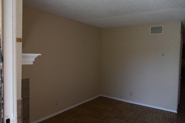 Photo - 10657 Starcrest Dr