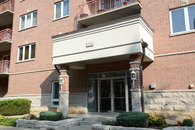 Building Photo - 1378 Perry St Unit 510