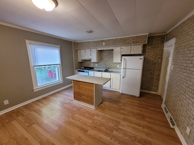 Photo - 818 6th Ave Unit 818 6th Ave