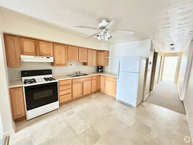 Building Photo - 1543 S Charles St Unit 1543 S Charles St Apt 2