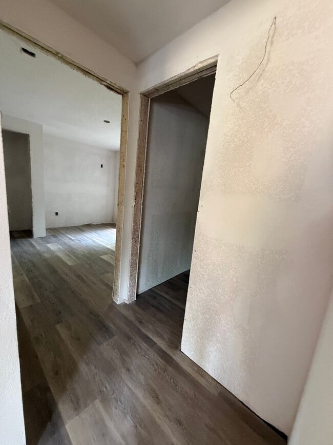 Photo - Newly Remodeled 2/1 with Large Backyard - MORE PICTURES COMING