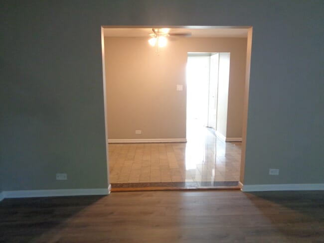 Photo - 7650 S Harlem Ave Unit 2C