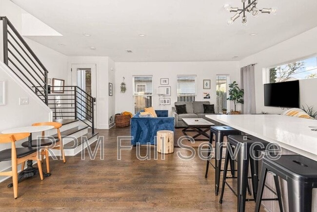 Photo - 208 Myrtle St