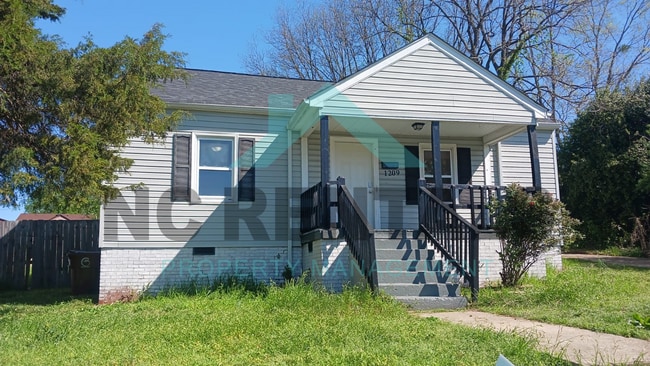 Building Photo - 1209 Gordon St