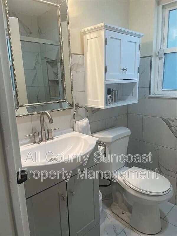 Photo - 2235 20th St S