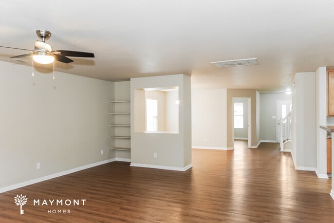 Photo - 387 Jasmine Dr