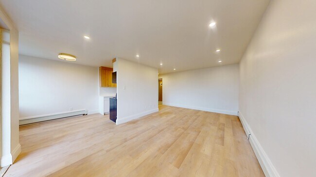 1 Marquette Avenue