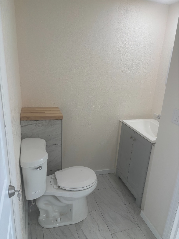 Photo - 90 W Cowles St Unit B