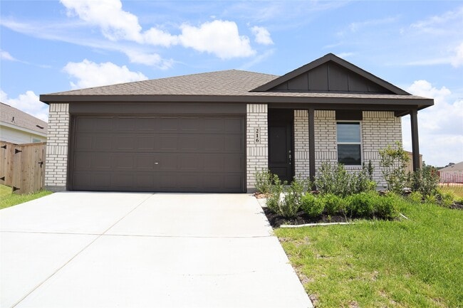Photo - 216 Lantana Ln