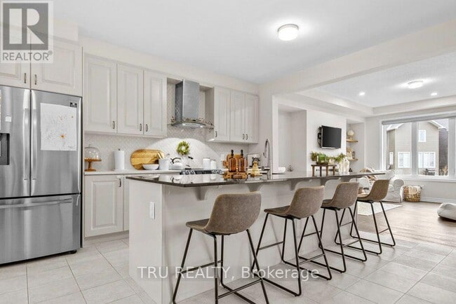 Photo - 731 Brittanic Rd
