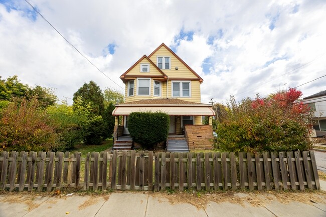 Photo - 2257 E 80th St