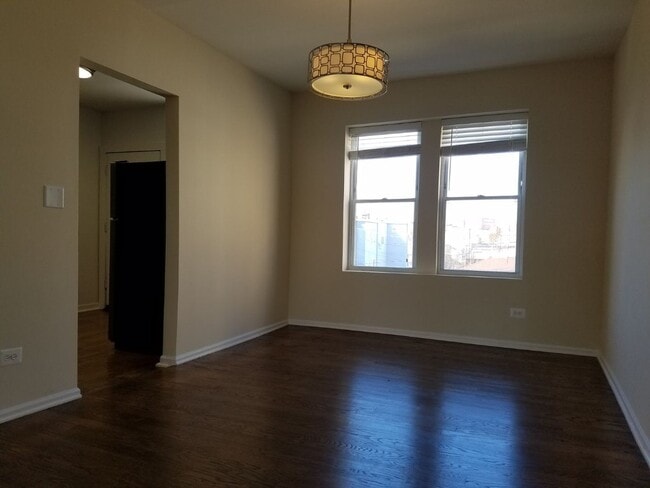 Photo - 1501 N Kolin Ave Unit 3