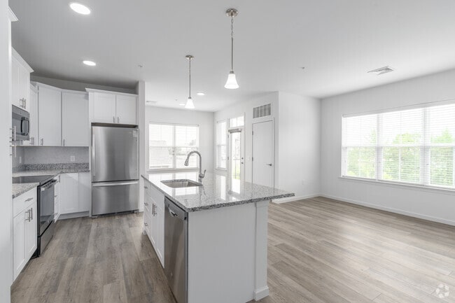 2BR, 2BA - 1160SF Kitchen