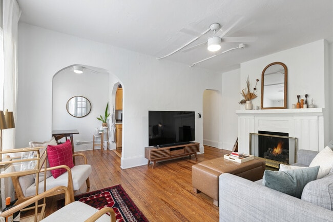 Photo - 1836 Laurel St Unit 2