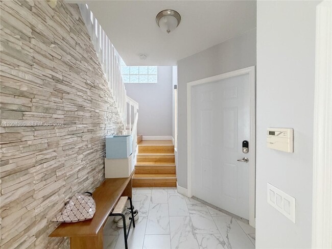 Photo - 5005 Northern Lights Dr