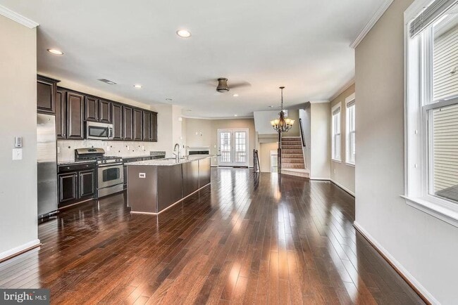 Photo - 21771 Harroun Terrace