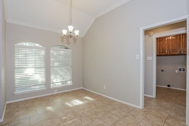 Photo - 804 Irene St