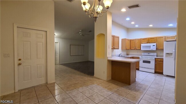 3106 10th St W
